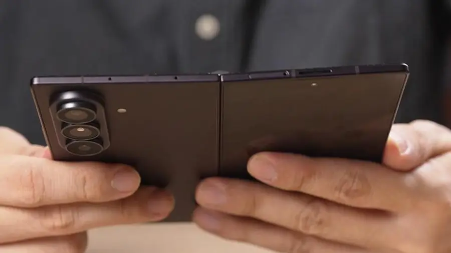 Samsung Galaxy Z Fold 8 Ultra: Ponsel Lipat Premium dengan Layar Besar