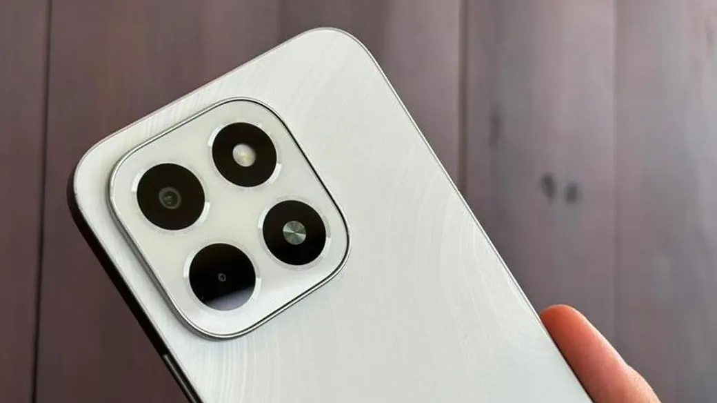 Upgrade Your Smartphone with the Honor X6c This Pay Day
