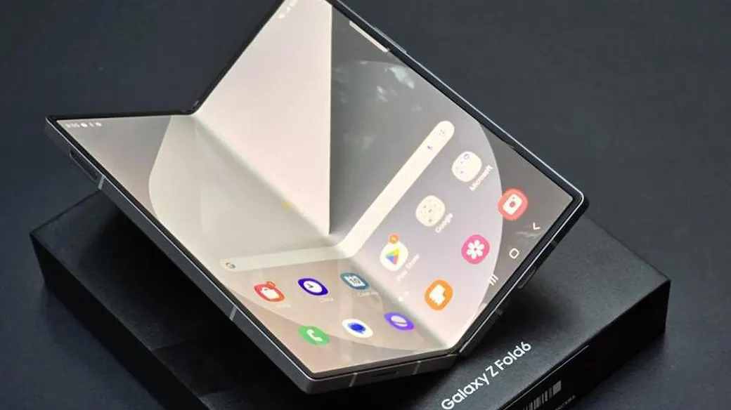 Apple's New iPhones Feature Under-Display Cameras Like Samsung