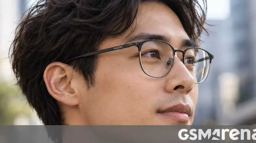 Insta360 Develops AI-Powered Smart Glasses with Unique Design