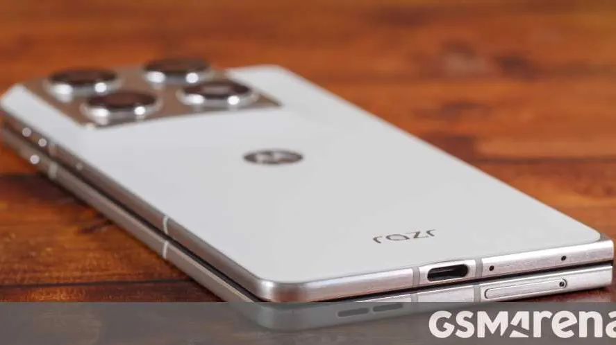 Motorola Razr Fold Set to Launch on Verizon Soon