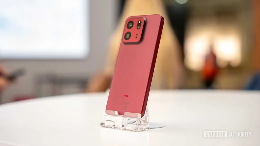 TCL P80 Ultra: A Smartphone with Innovative Display Technology