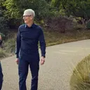 Alasan Tim Cook Mundur Jelang Rilis iPhone Duo