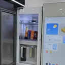 Kulkas Cerdas Samsung Deteksi Makanan dan Tonton YouTube