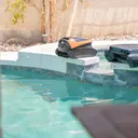Larangan FCC Mengancam Robot Pembersih Kolam Renang