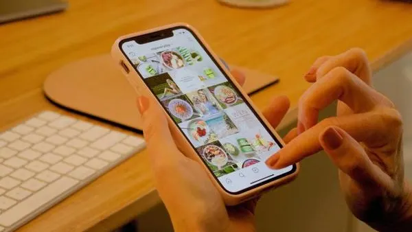 Cara Menambah Foto di Postingan Instagram yang Sudah Diupload