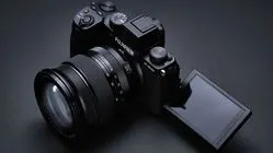 Fujifilm X-S10: Kemampuan Lengkap dalam Desain Compact dengan Grip Hebat