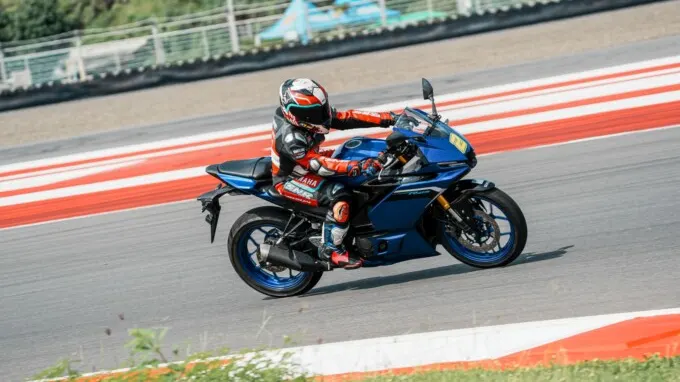 Yamaha R25 2025 Semakin Kental dengan Spirit R World Series