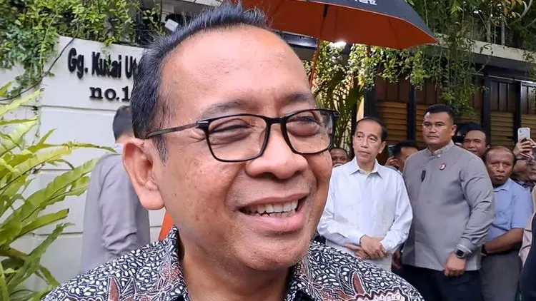 Anak 2 Tahun sudah Memegang Gadget, Pratikno: Waktunya di Display Terlalu Banyak