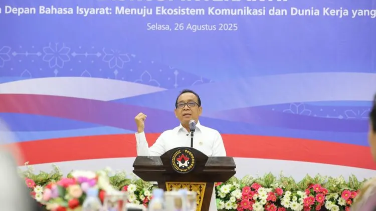 Membahas AI, Menteri PMK: AI Seperti Pesawat, Risiko Ada Tapi...