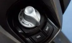 Nmax Keyless: Skuter Ganteng Ini Akan Buat Kamu Malas Pakai Kunci