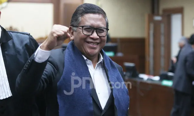 Terobosan Baru: Hasto Gunakan AI untuk Menyusun Pleidoi dengan Cepat dan Tepat