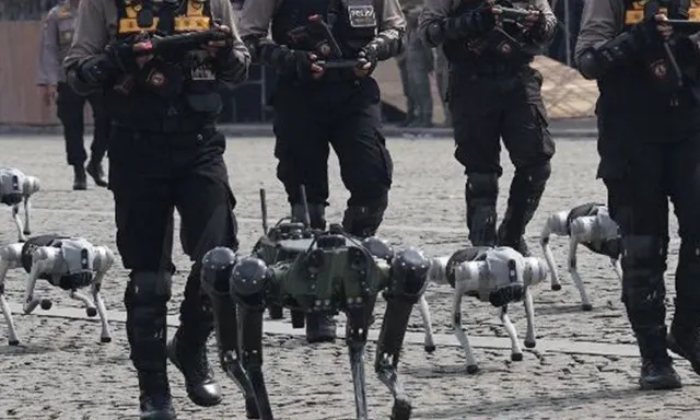 Robot Anjing Polri i-K9 Resmi Turun ke Lapangan! Canggihnya Bikin Merinding!