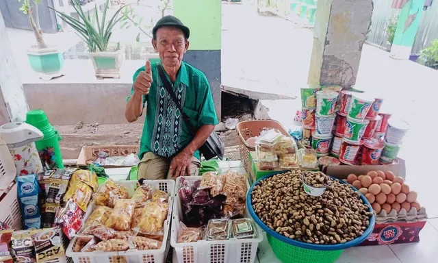 Penjual Es Keliling Temanggung Ciptakan Robot Pencampur Minuman