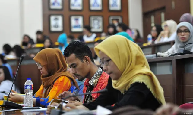 AI dalam Dunia Akademik: Inovasi Pembelajaran atau Ancaman Intelektual?