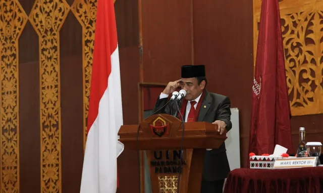 Menteri Agama Minta ASN Kemenag Ikuti Algoritma AI with Narasi Keagamaan