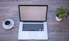 Era Kreatif Digital: Alat AI untuk Desain Gambar dan Video Otomatis