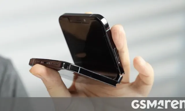 Apple Pertimbangkan Desain iPhone Lipat Klamshell yang Praktis dan Modern