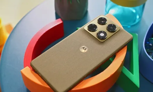 Motorola Signature Hadir dengan Desain Premium dan Fitur Unggulan