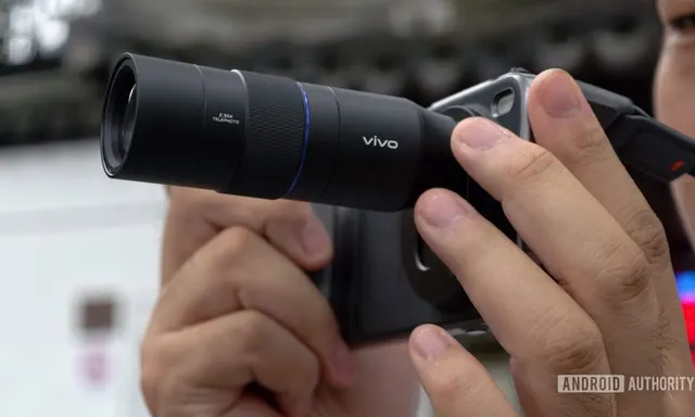 Ponsel Lipat dengan Lensa Kamera Modular Siap Mengguncang Pasar Gadget
