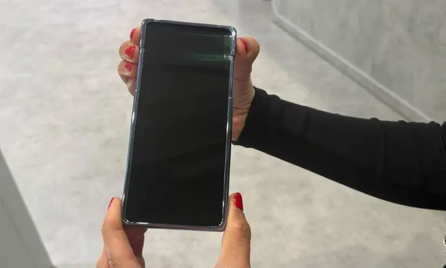 Samsung Tampilkan Konsep Ponsel Layar Geser di MWC 2023