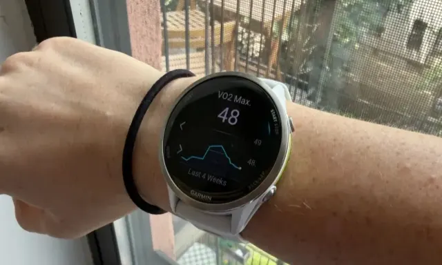 Mengatasi Penurunan VO2max Saat Cuaca Panas dengan Garmin