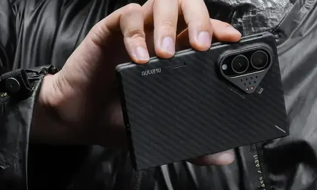 5 Aksesori Penting untuk Samsung Galaxy Z Fold 8