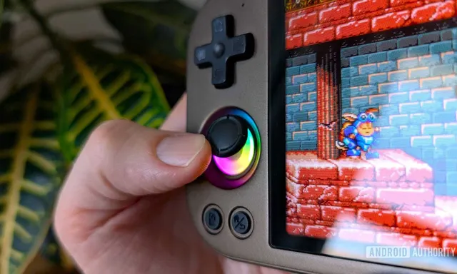 Anbernic Perkenalkan Program Suku Cadang untuk Handheld Game Retro