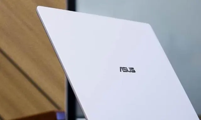 Asus Vivobook S14 S5452MA, Laptop Tahan Lama untuk Produktivitas