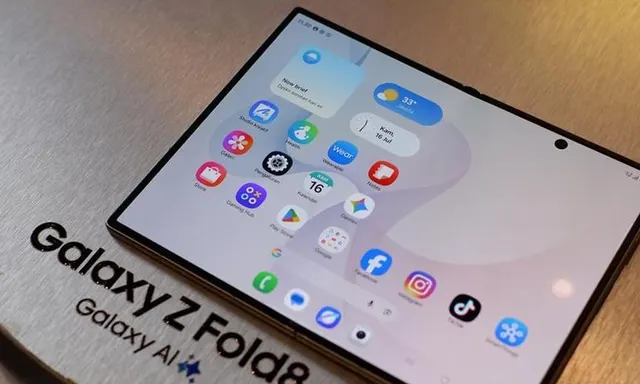 Inovasi Layar Tipis dan Kokoh Galaxy Z Fold8