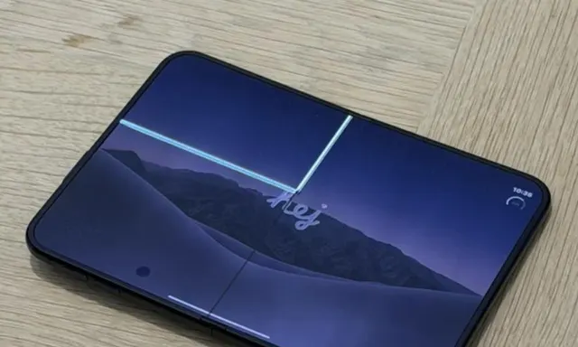Keluhan Layar iPhone Duo dan Tanggapan Apple Enthusiast