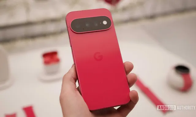 Pixel 11 Screens Waking Up Too Easily for Some Users