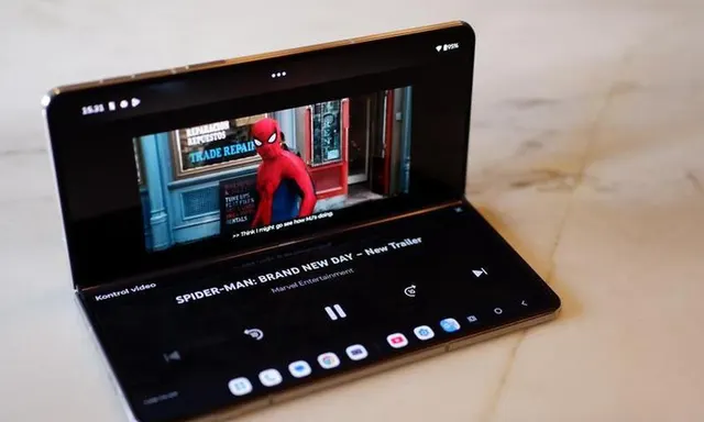 Motorola Razr Fold, Ponsel Layar Lipat untuk Meningkatkan Produktivitas