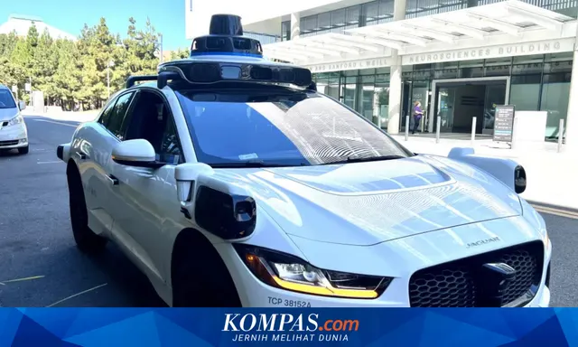 Thief Uses Robot Taxi to Escape from Police