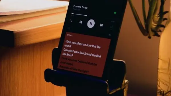 Cara Menambah Lirik di Musik OPPO untuk Pemula