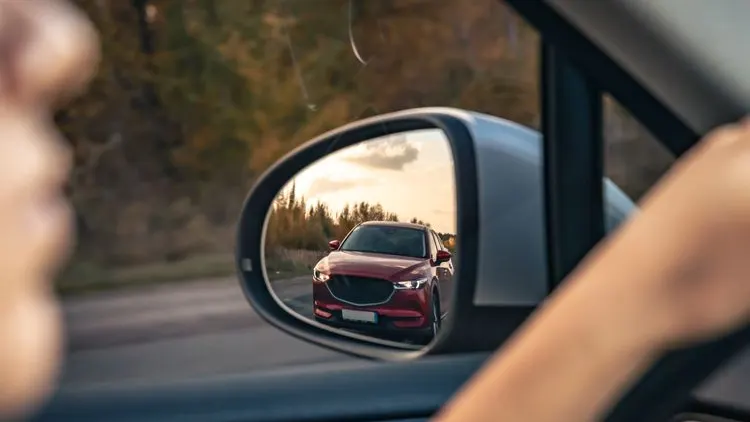 5 Tip Terbaik untuk Memilih Mobil dengan Fitur Blind Spot Monitoring Untuk Keamanan Lebih Jauh