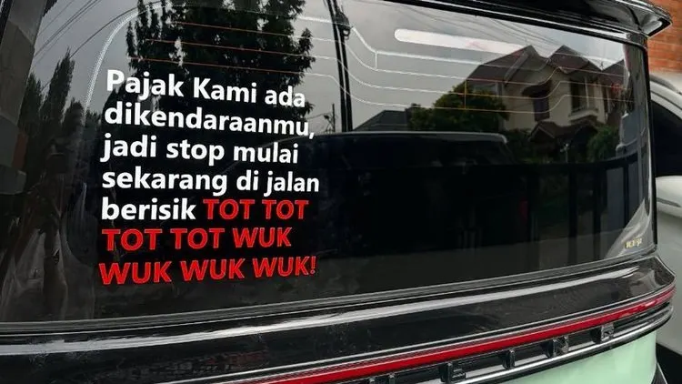 Strobo dan Sirene, Harga XL7 Hybrid yang Populer