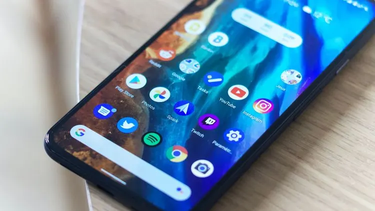 10 Cara Mengatasi Display HP yang Bergetar Sendiri