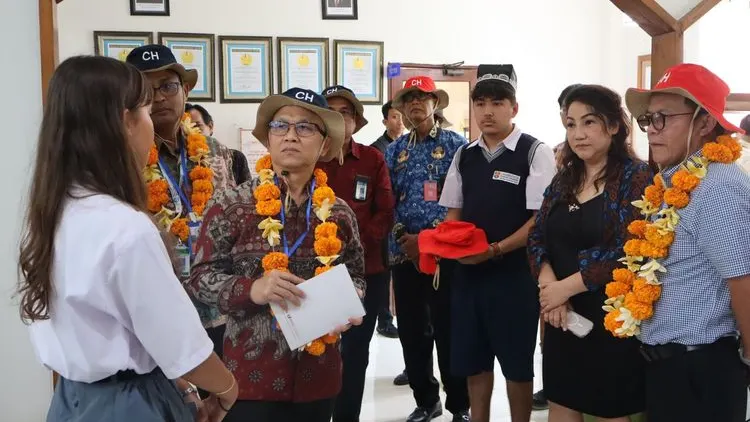 Tinjau CH School, Wamen Kemdikdasmen dan Kepala BSKAP: Kolaborasi AI Bisa Jadi Bagian Pendidikan