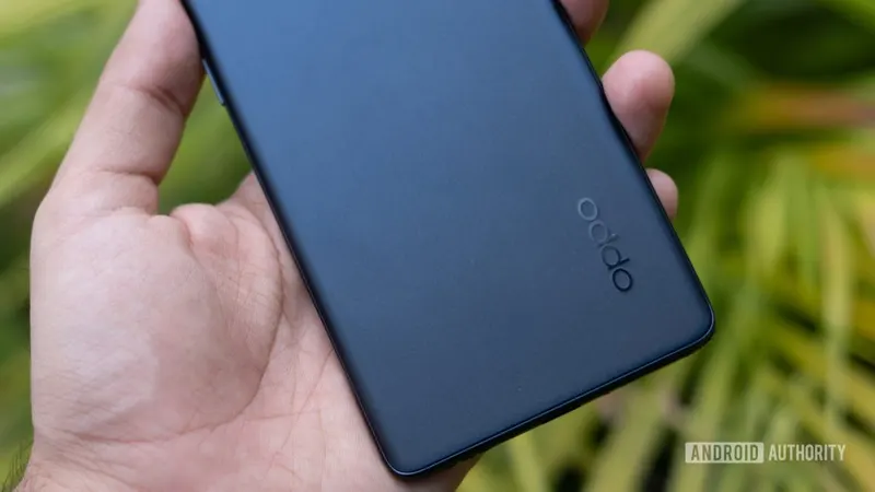 OPPO Find X9 Ultra Hadir dengan Kamera Besar yang Menarik Perhatian