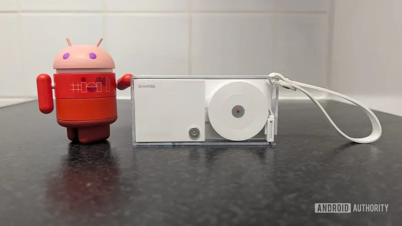 Sharge Retractable 3-in-1: Power Bank Stylish dan Multifungsi untuk Anda