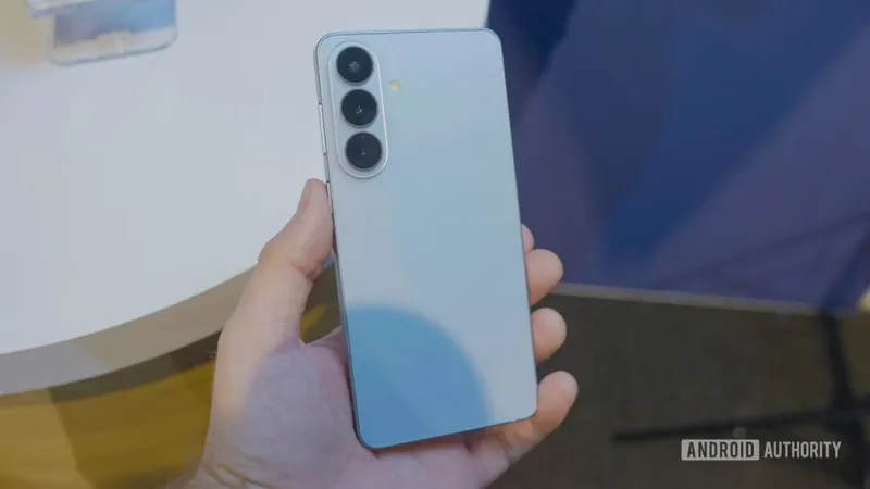 Galaxy S26 Hadirkan Dukungan Terminal Linux untuk Pengguna Ponsel Pintar