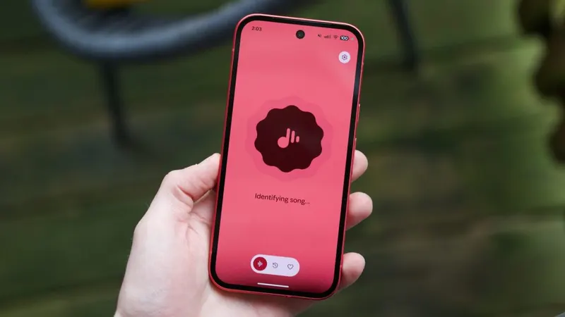 Google Pixel Perkenalkan Aplikasi Now Playing dengan Pembaruan Menarik
