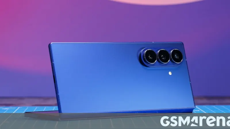 Program Beta One UI 8.5 Kini Tersedia untuk Galaxy Z Fold7 dan Z Flip7
