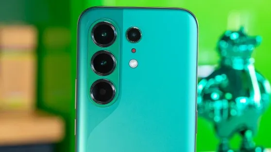 Tecno Camon 50 Ultra 5G Hadir dengan Desain Tangguh dan Kamera Premium