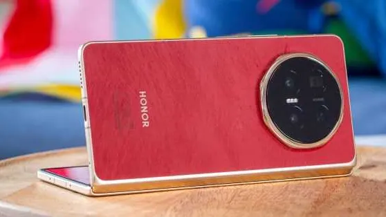 Honor Magic V6 Hadir dengan Inovasi dan Desain Ponsel Lipat Terkini