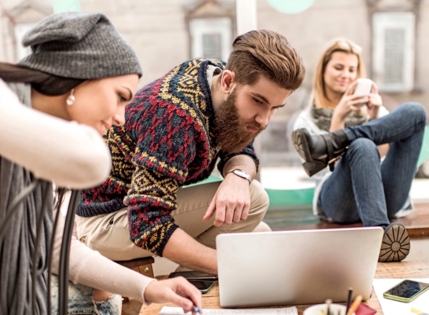 Aplikasi Android untuk Milenial