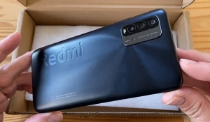 Memiliki Dual Speaker