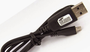 Menggunakan Kabel Data