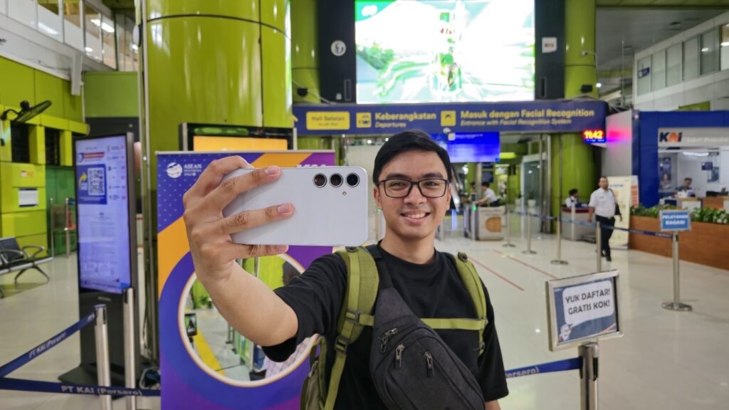 selfie pakai Galaxy A35 5G